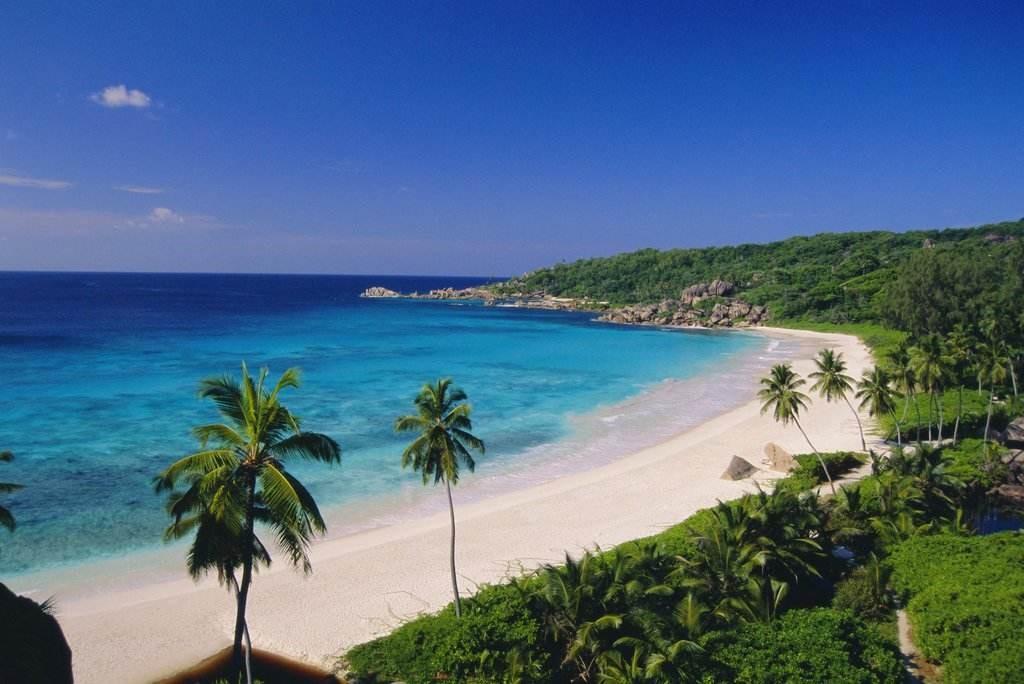 为什么开曼和香港之间，还要多加一层BVI？